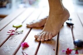 Prevention of sweaty warts